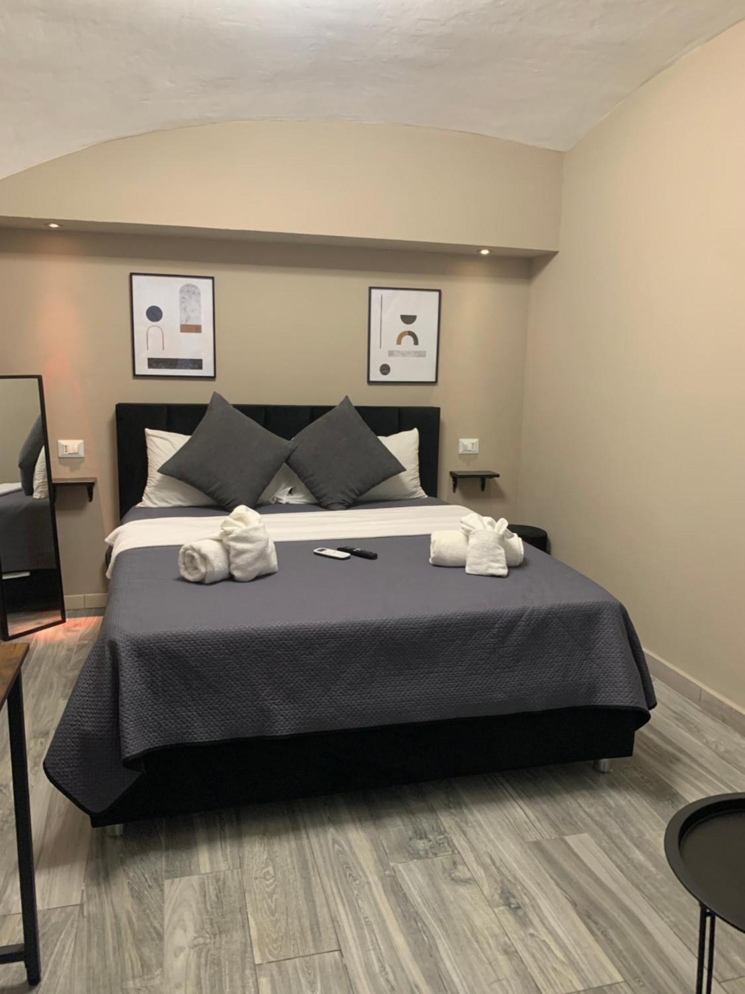 Pendino Rooms Неаполь Экстерьер фото
